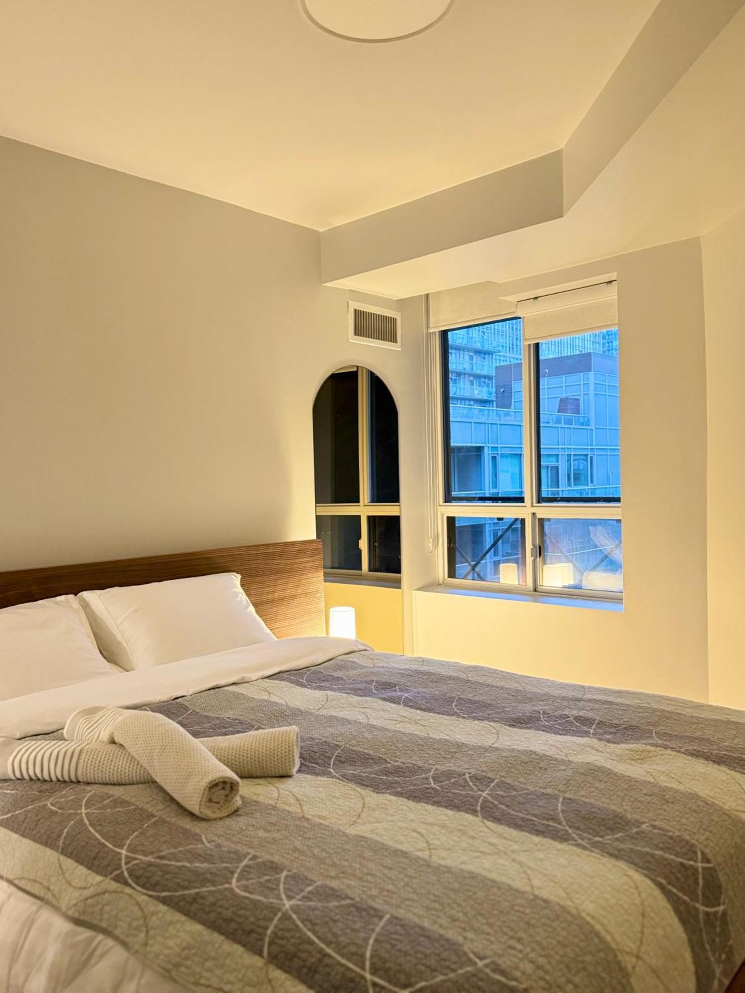Boutique Suite Of Downtown تورونتو المظهر الخارجي الصورة